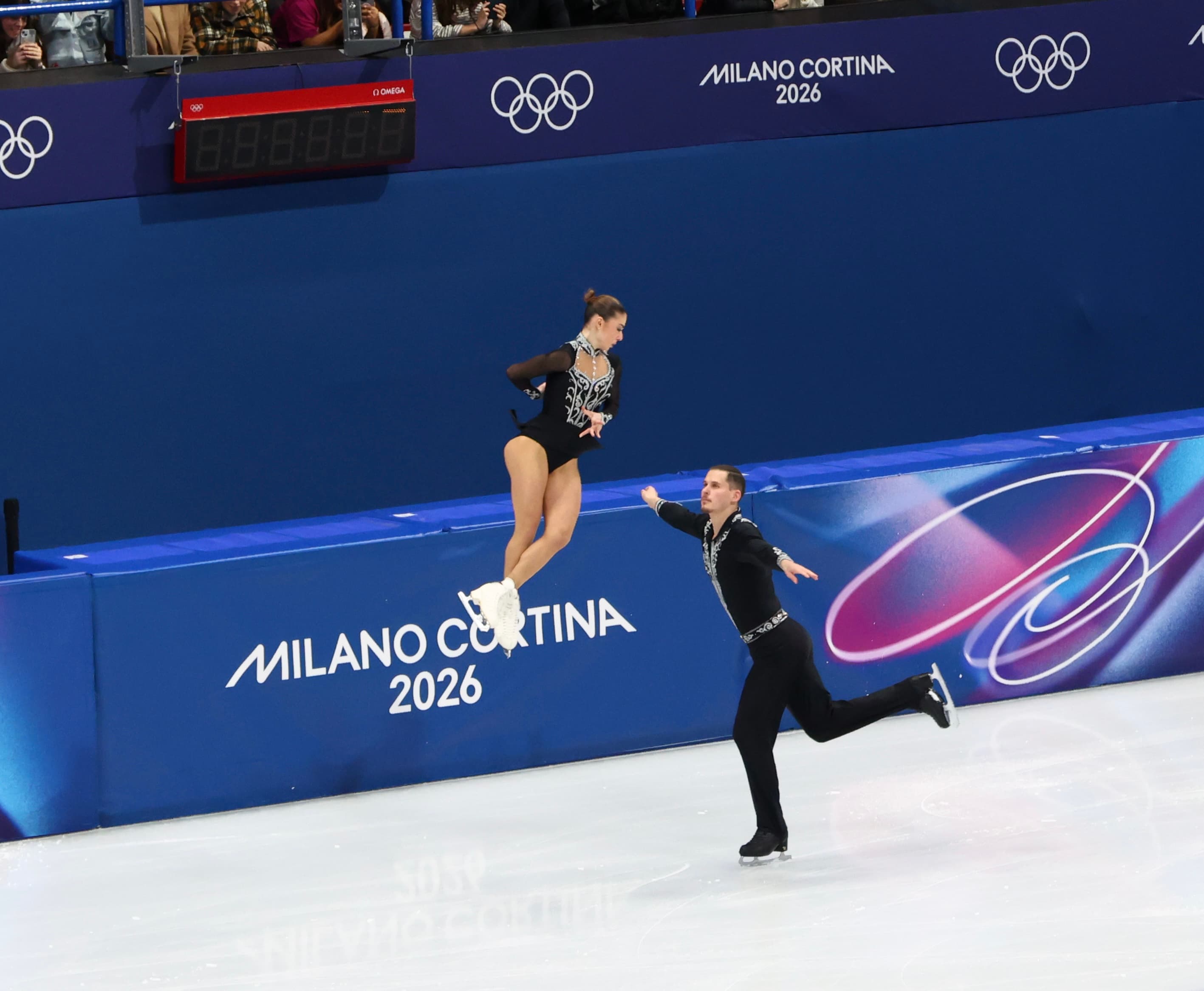 Figure skating pairs throw at the Milano Cortina 2026 Winter Olympics